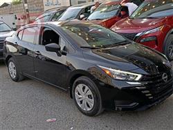 نيسان فيرسا